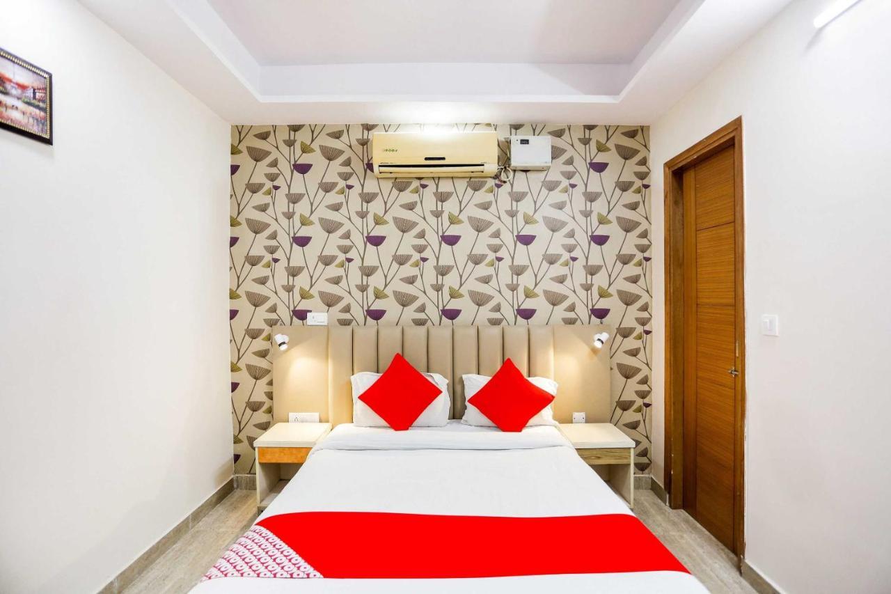 Hotel O Hotel Paradise Indraprast Bagian luar foto