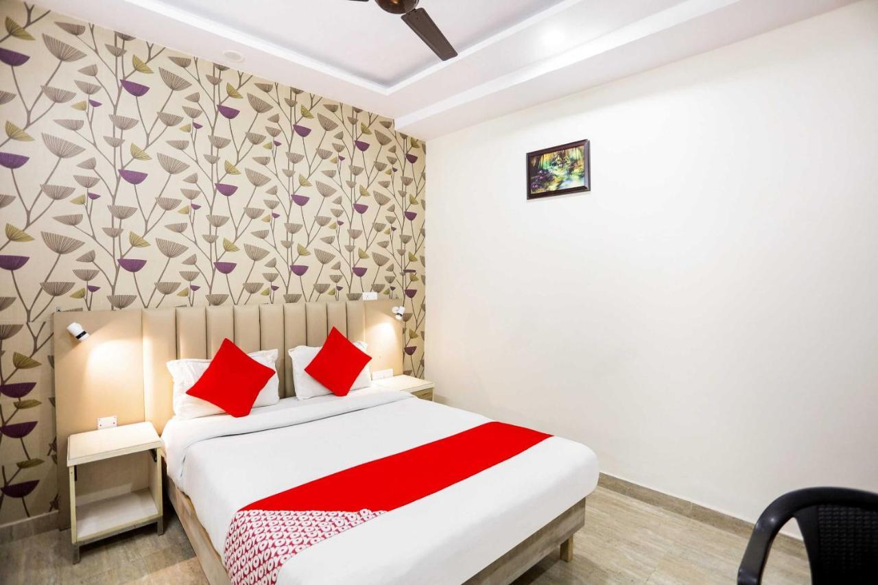 Hotel O Hotel Paradise Indraprast Bagian luar foto