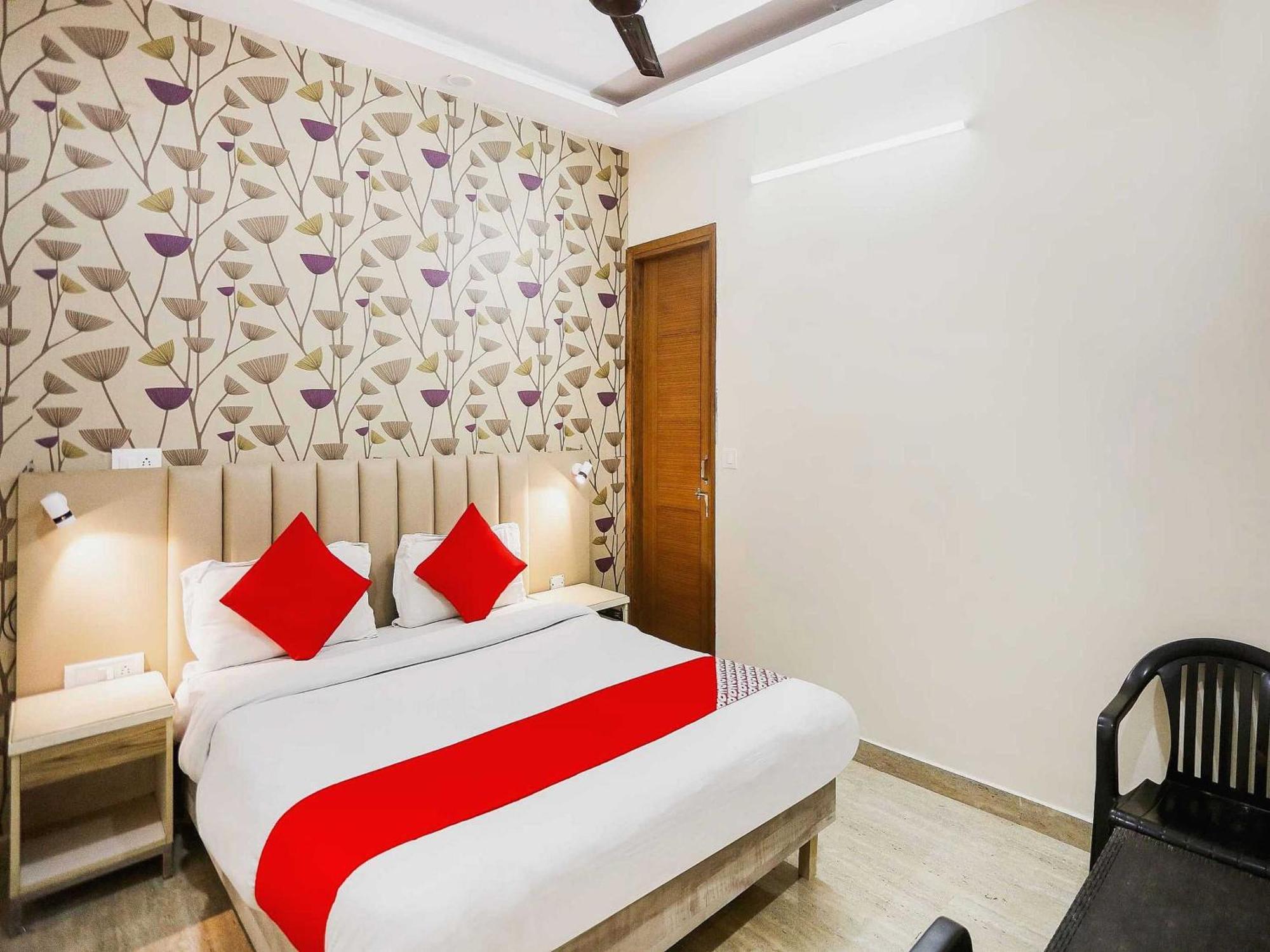 Hotel O Hotel Paradise Indraprast Bagian luar foto