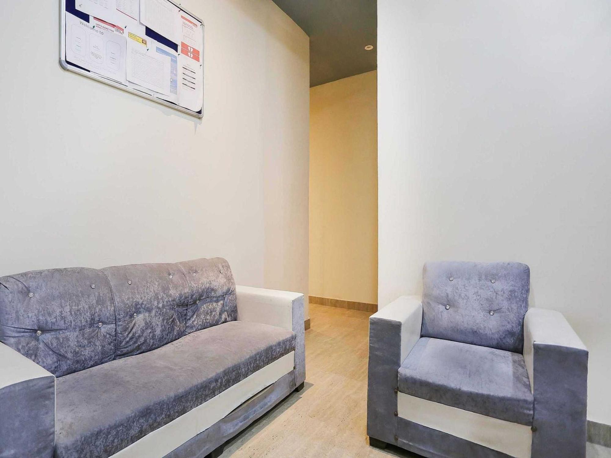 Hotel O Hotel Paradise Indraprast Bagian luar foto